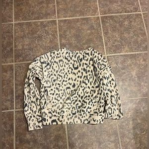 tan cheetah sweatshirt!